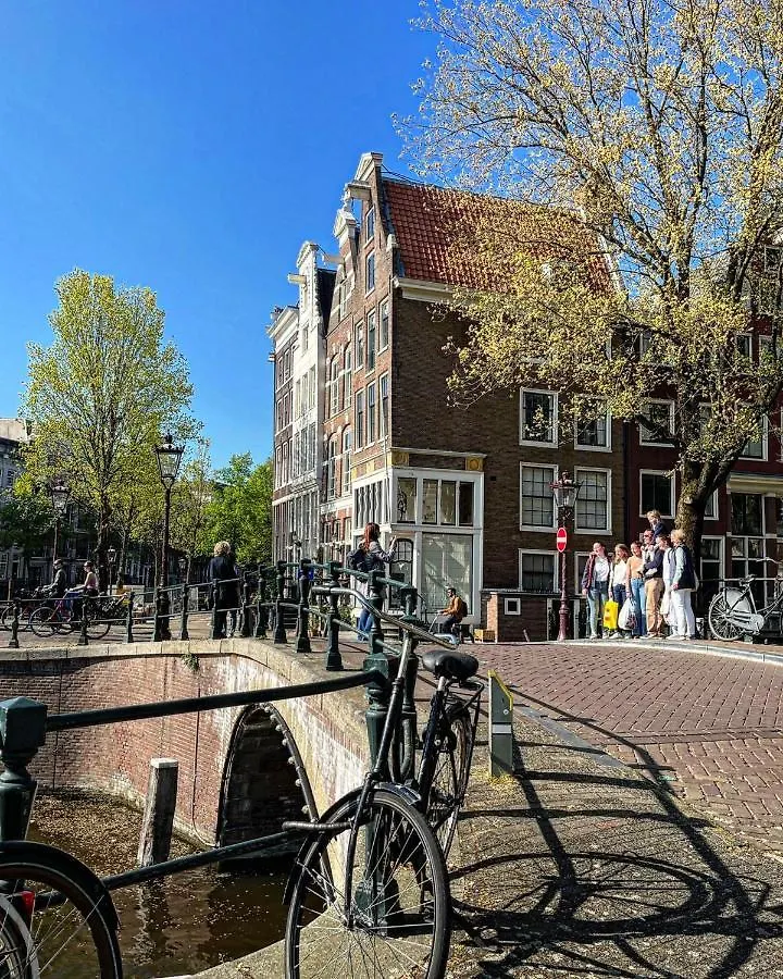 **  Facade Hotel Amsterdam Holland