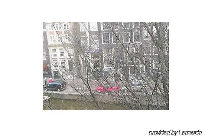 Facade Hotel Amsterdam 2*,